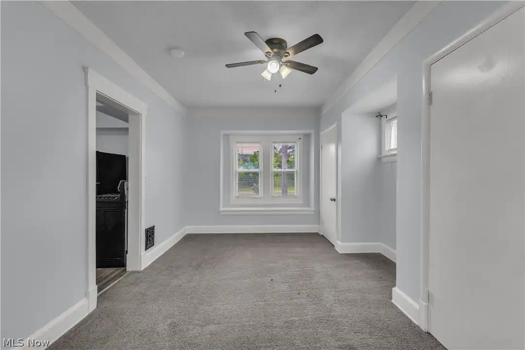 9903 Nicholas Ave – další