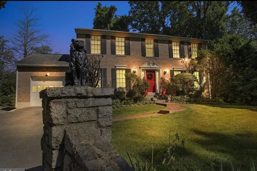 10000 Naglee Rd – photo 1