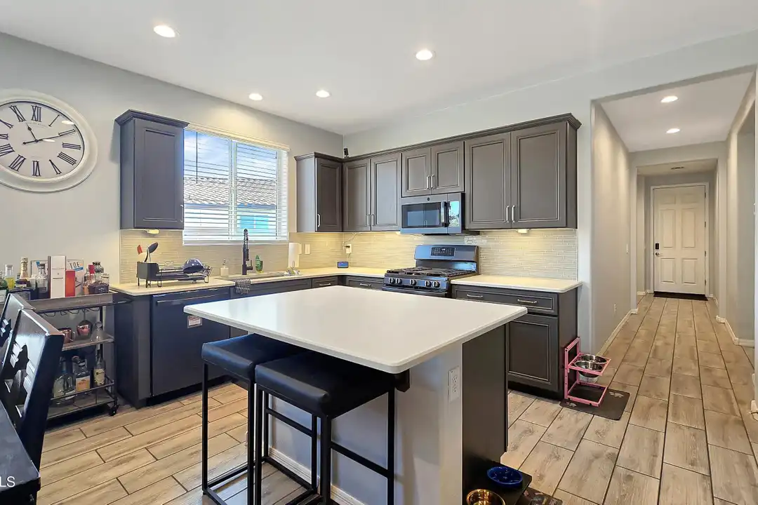15650 W Morning Glory St - View 6