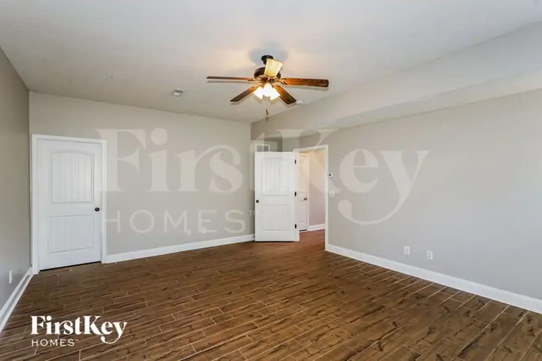 1883 Red Fox Trail - View 6