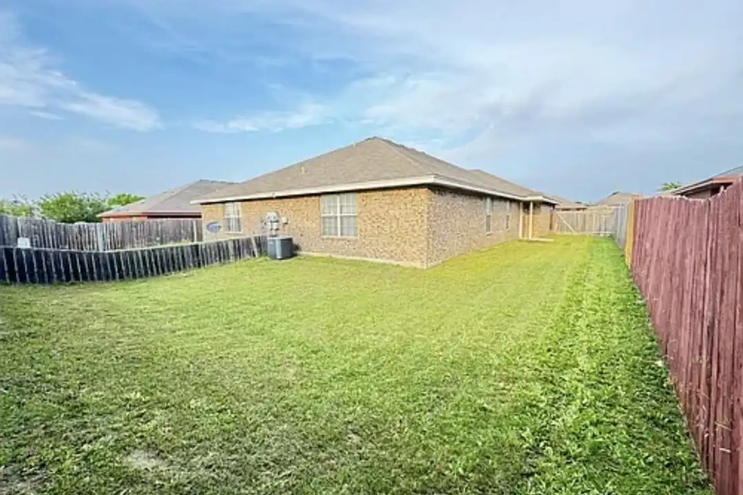 4203 Alleeta Dr unit A - View 2