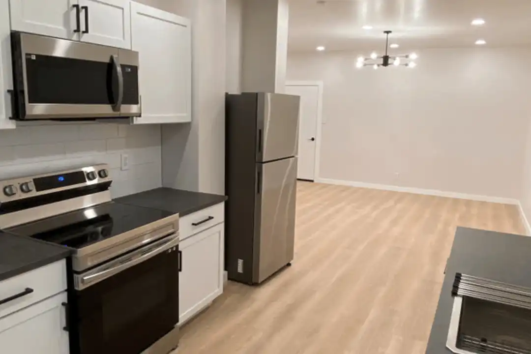 5140 Butler St unit 2 – photo 1