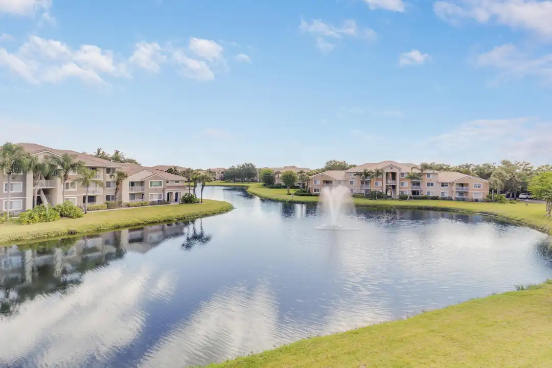 141 SW Palm Dr unit 306 - View 6