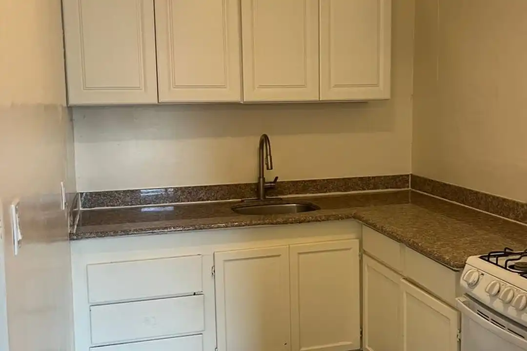 1516 F St unit #4 - View 2
