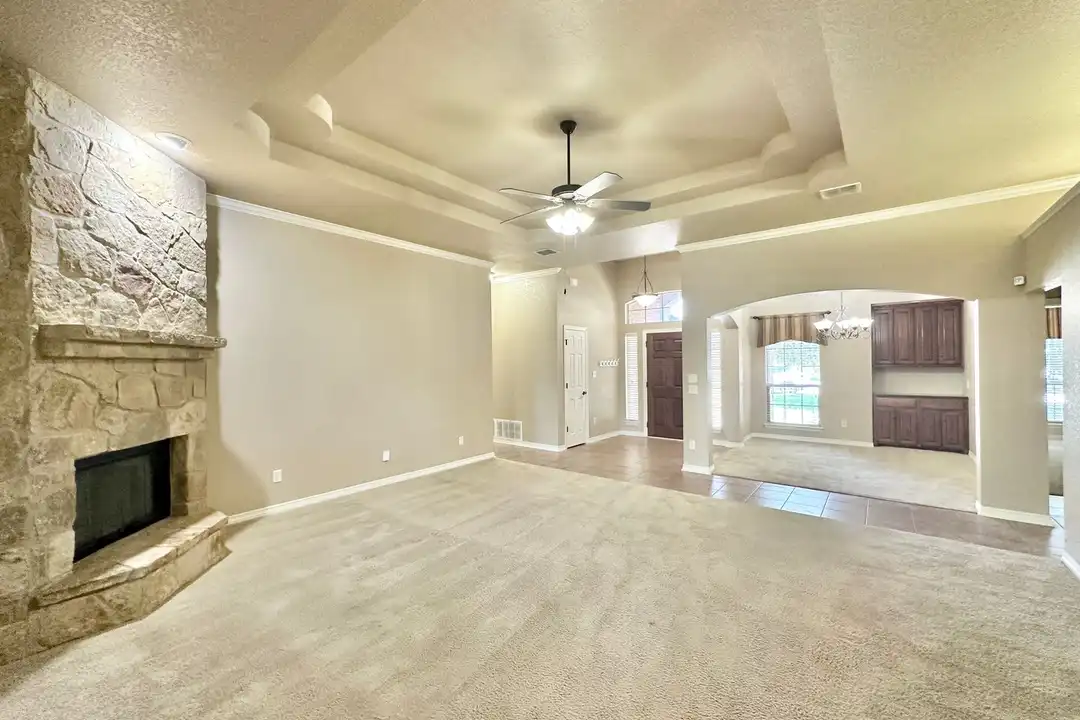 3107 Sarita Cove - More