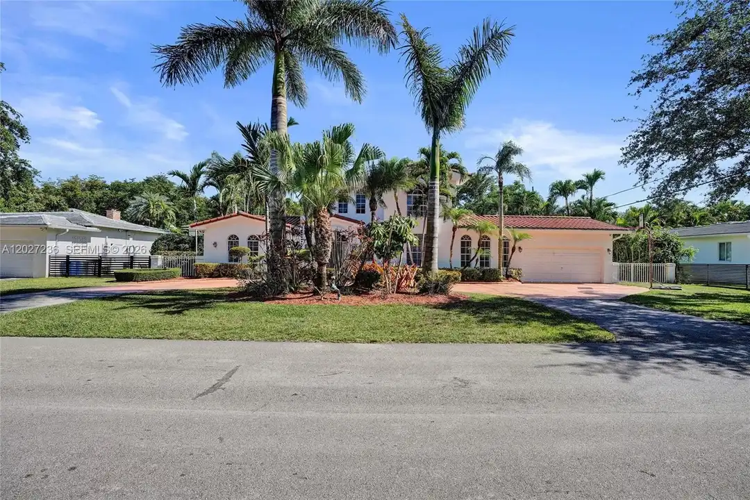 1534 Palancia Ave - View 3