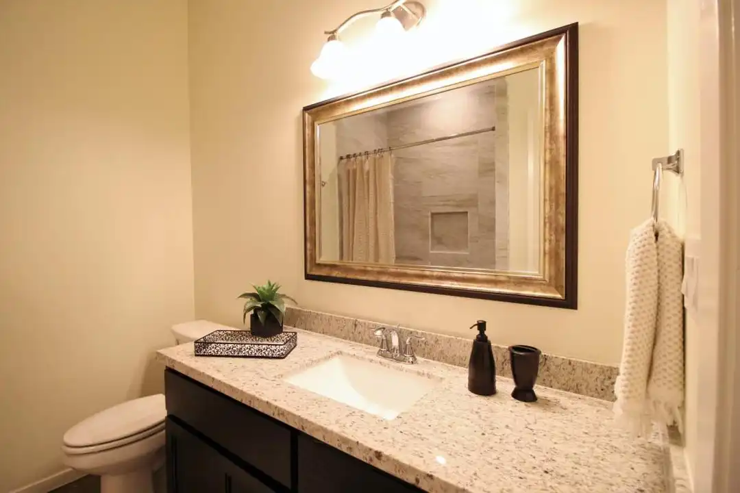 511 Downing Ave unit 1 - View 5