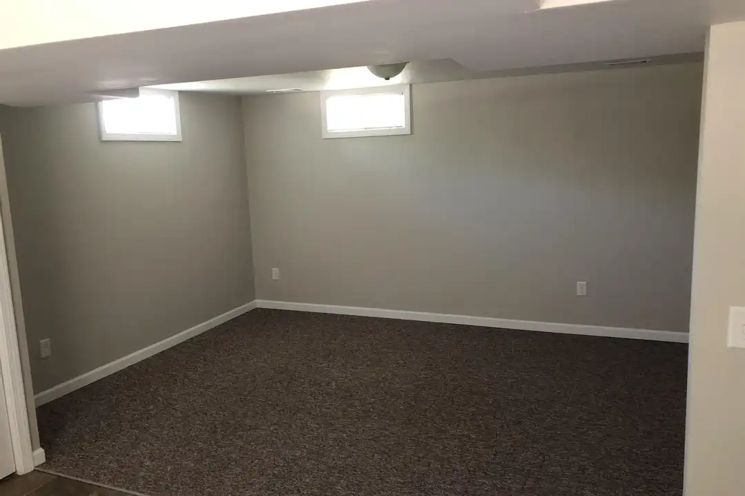 425 Oak St unit # 6 - View 2