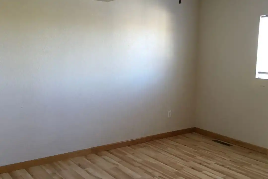 3103 Summit Ct - View 6