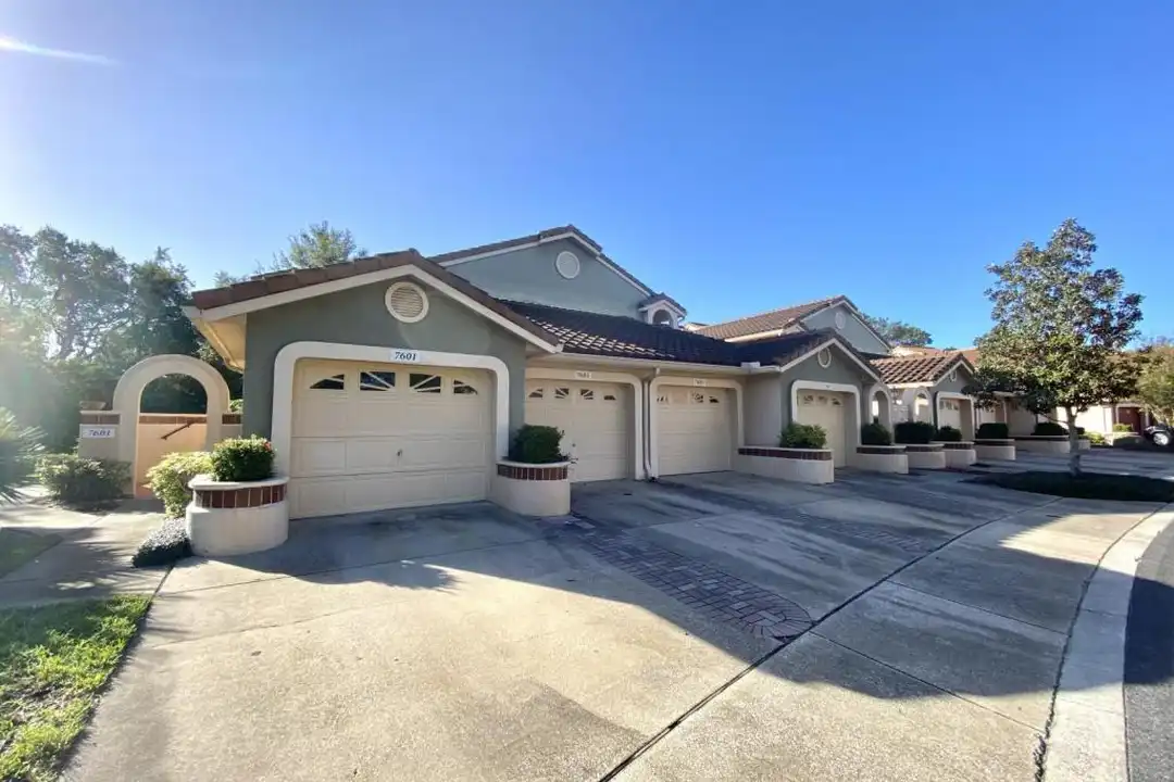 7603 Sugar Bend Dr – pohled 2