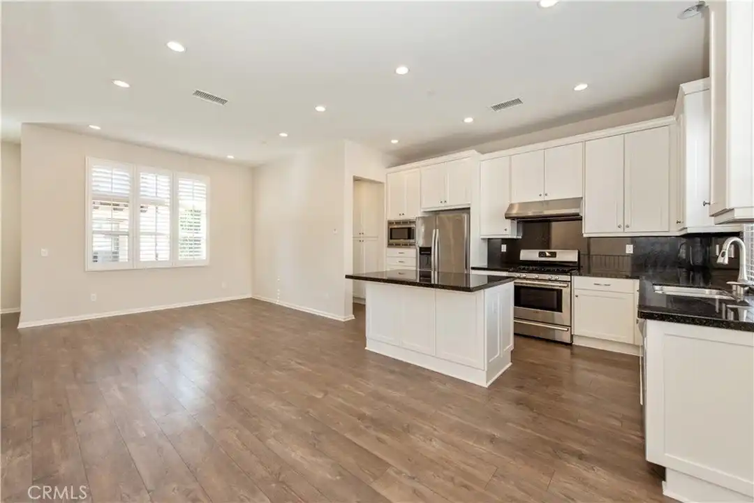 86 Strawberry Grove - View 6