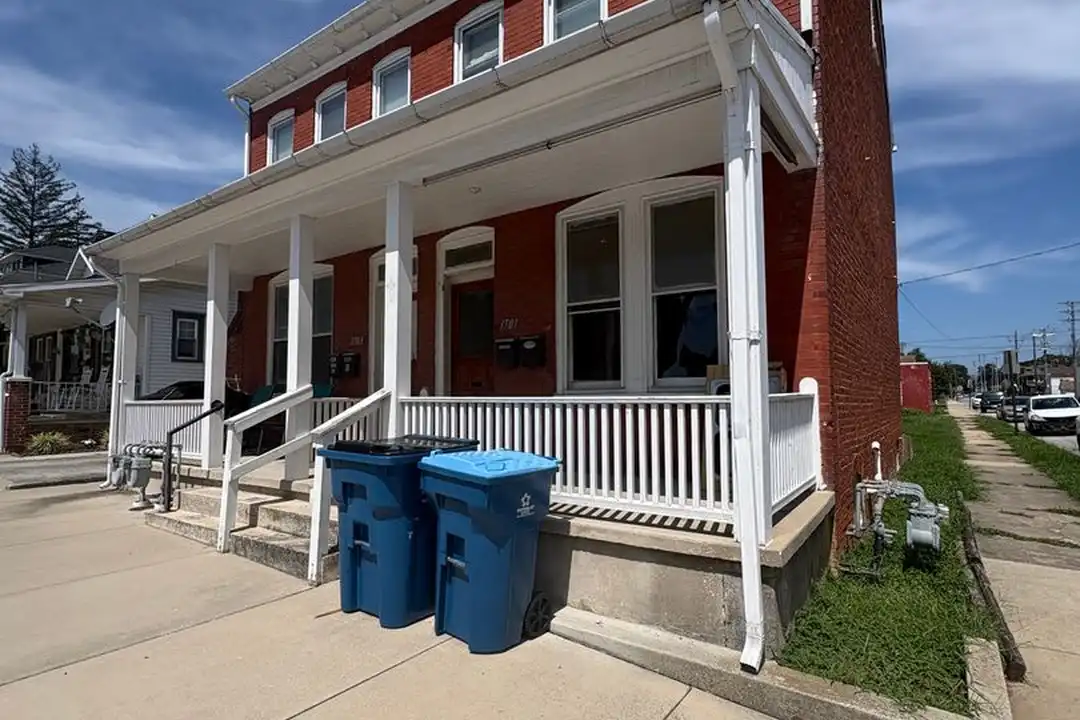 1701 W Philadelphia St unit 1 – photo 1 of 7