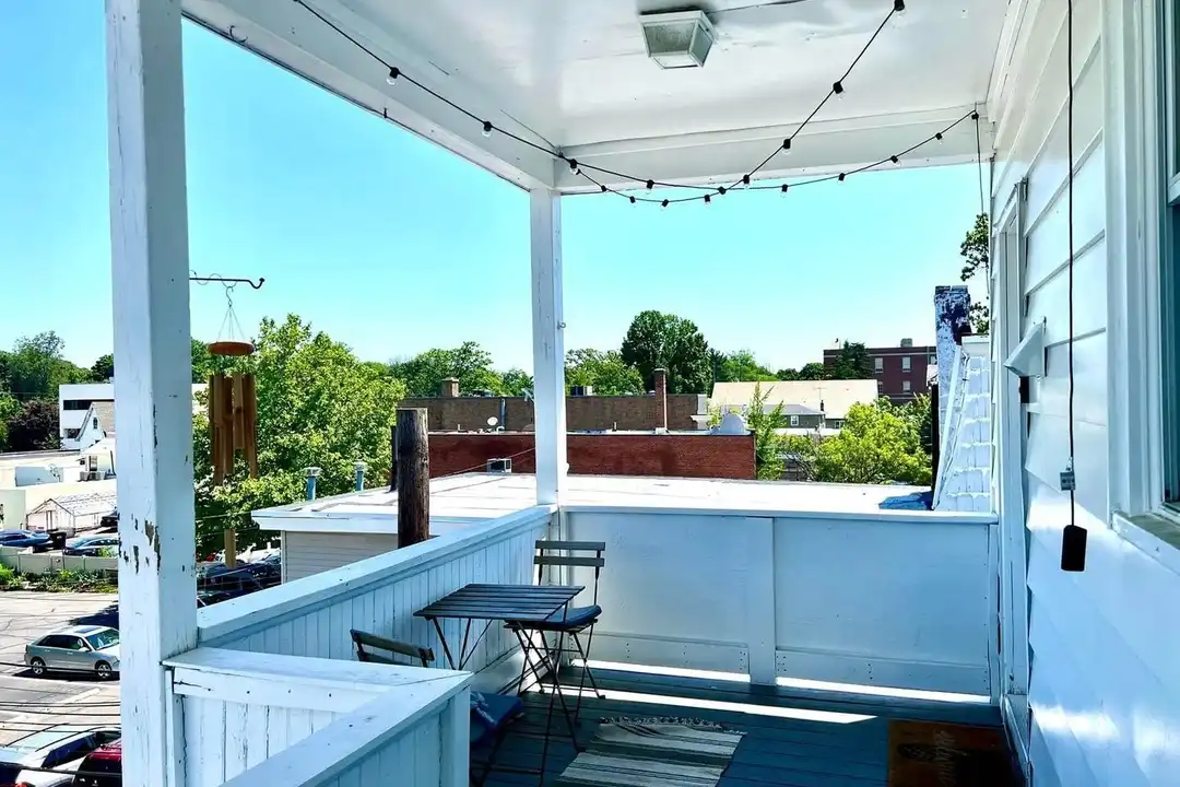 19 W Park Ave #3E - View 2