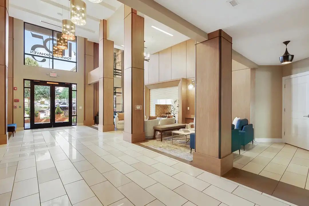 1105 Town Brookhaven Apartments – photo 1