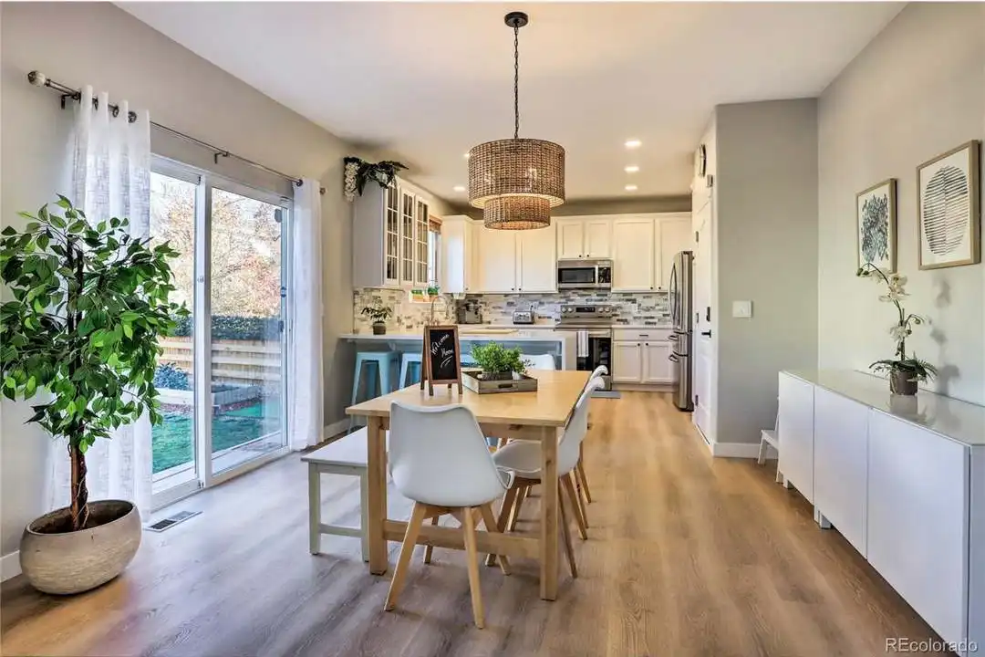 10156 Ventura St - View 3