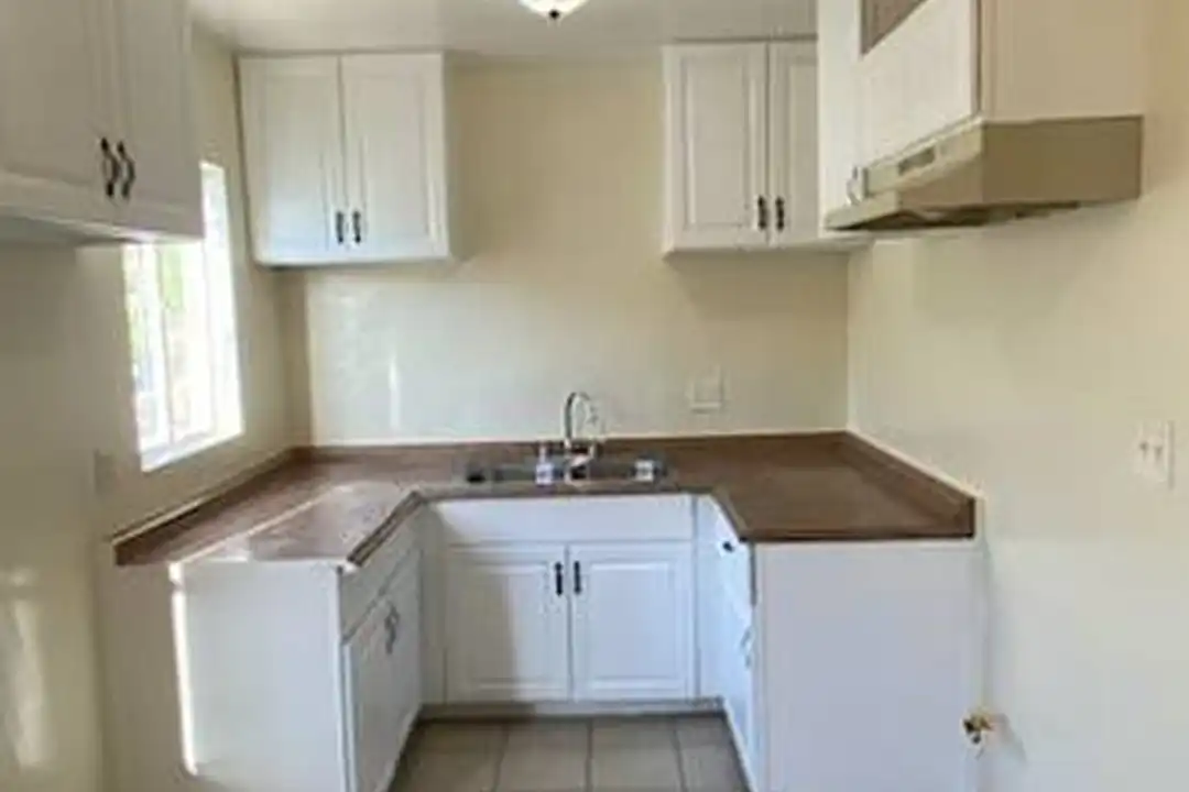 2613 W Imperial Hwy unit 3 - View 3