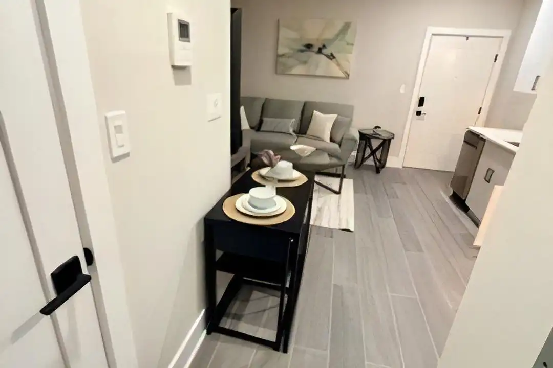 824 18th St NE unit 001 - View 5