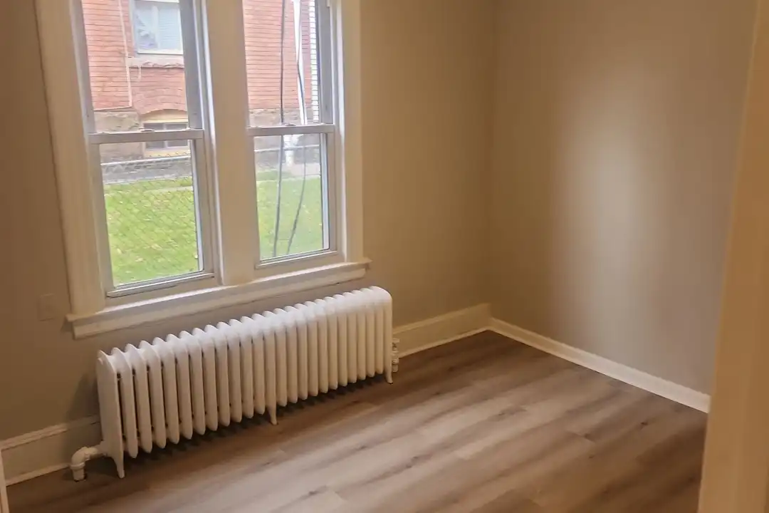 38-40 Whitmore Street – photo 1