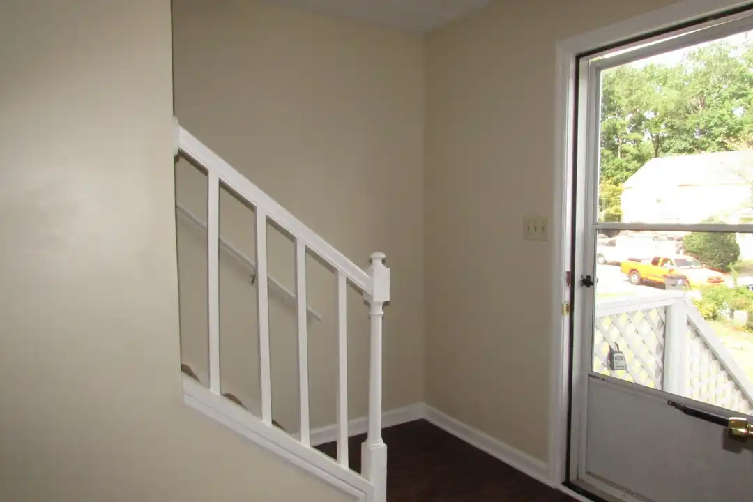 Apartment in Norcross - View 4