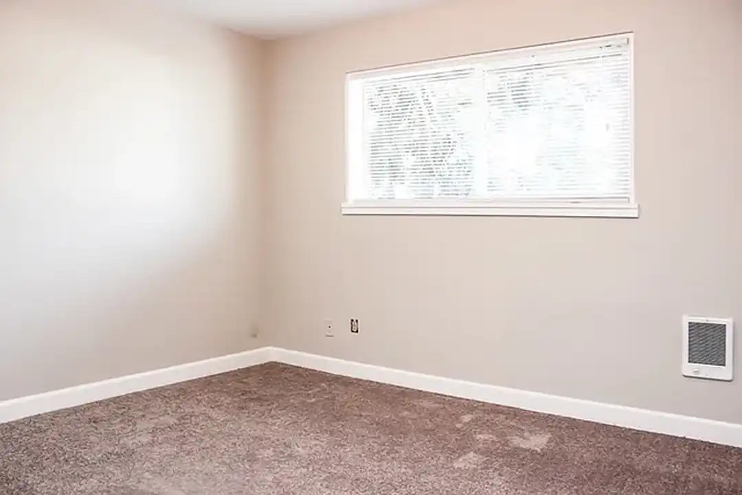 Apartment in Portland - View 4