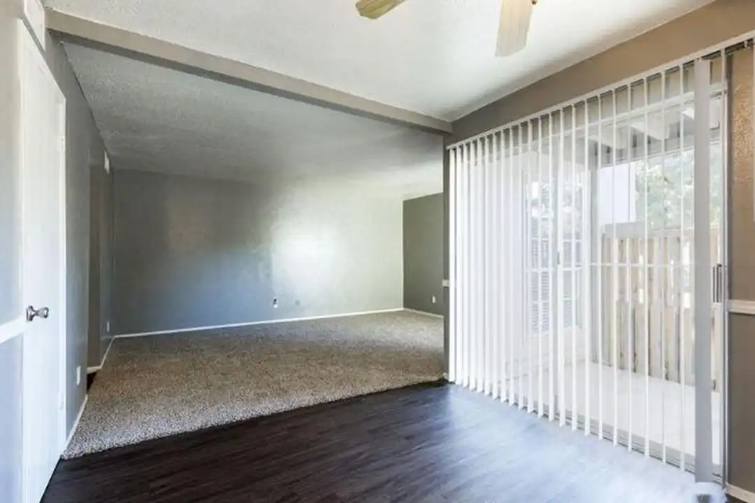 1948 Shady Brook Dr - View 2