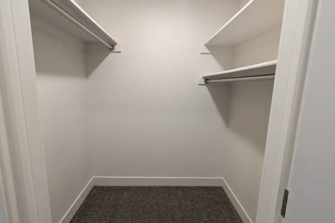 1760 N 400 E - View 4