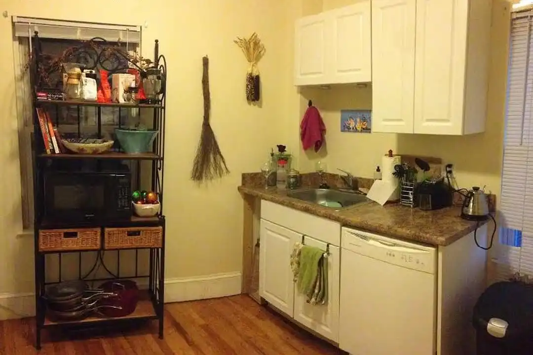 384 Washington St unit 2A – pohled 3