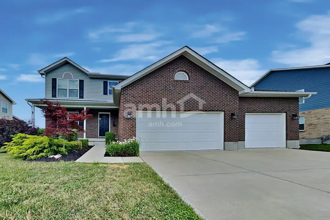 3260 Blue Springs Dr – photo 1 of 21