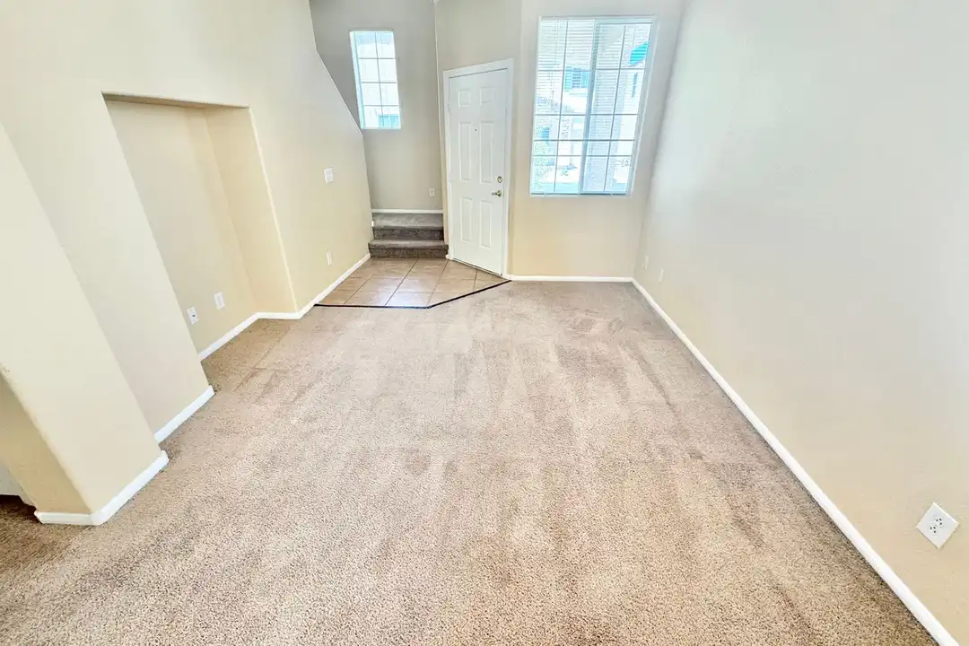 House in Las Vegas, Silverado Ranch - View 2