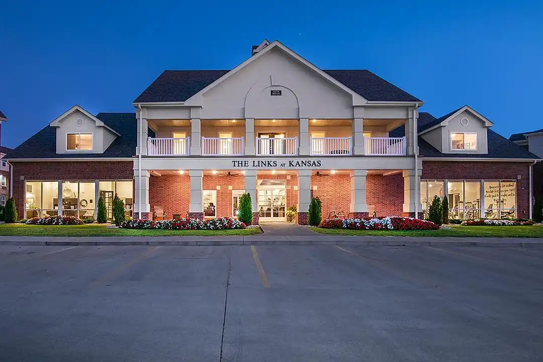 The Links at Kansas - 5401 Rock Chalk Dr - Lawrence, KS | Rent.