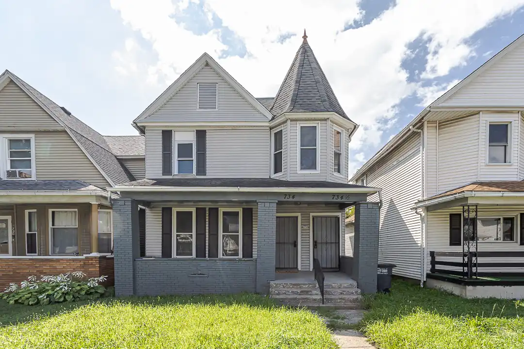734 Parker Ave unit 1 – photo 1