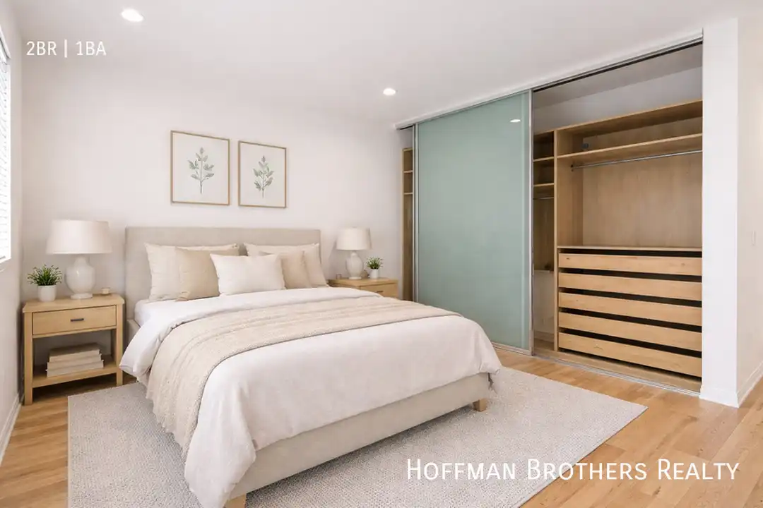 1117 Cochran Ave - View 3