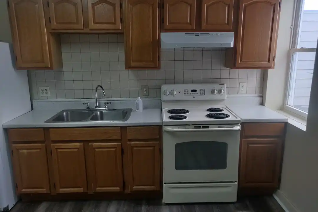 1108 Butler St unit 7 - View 2