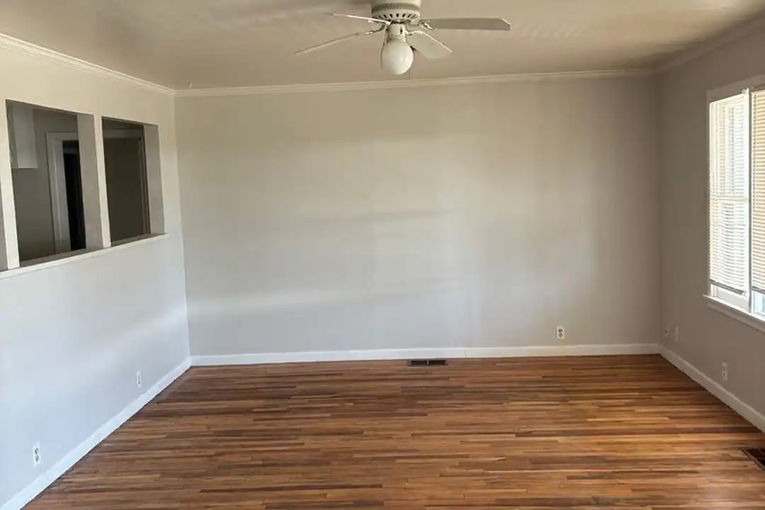 4801 36th St - View 3