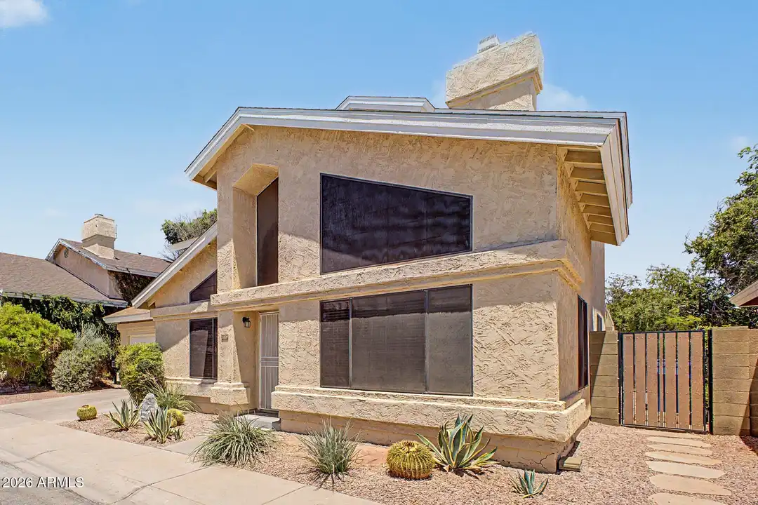 18829 N 42nd Dr - View 4