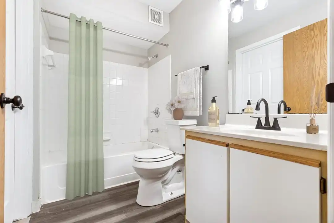 Ridge View Apartments – photo 1 of 34