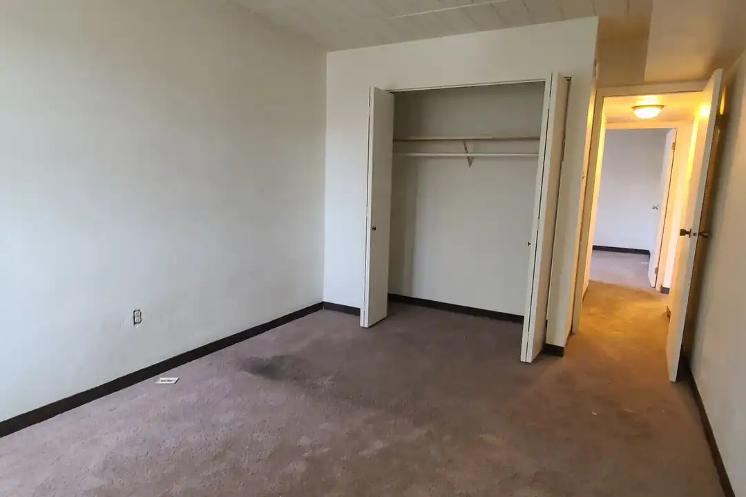 Apartment in Pittsburgh - View 5