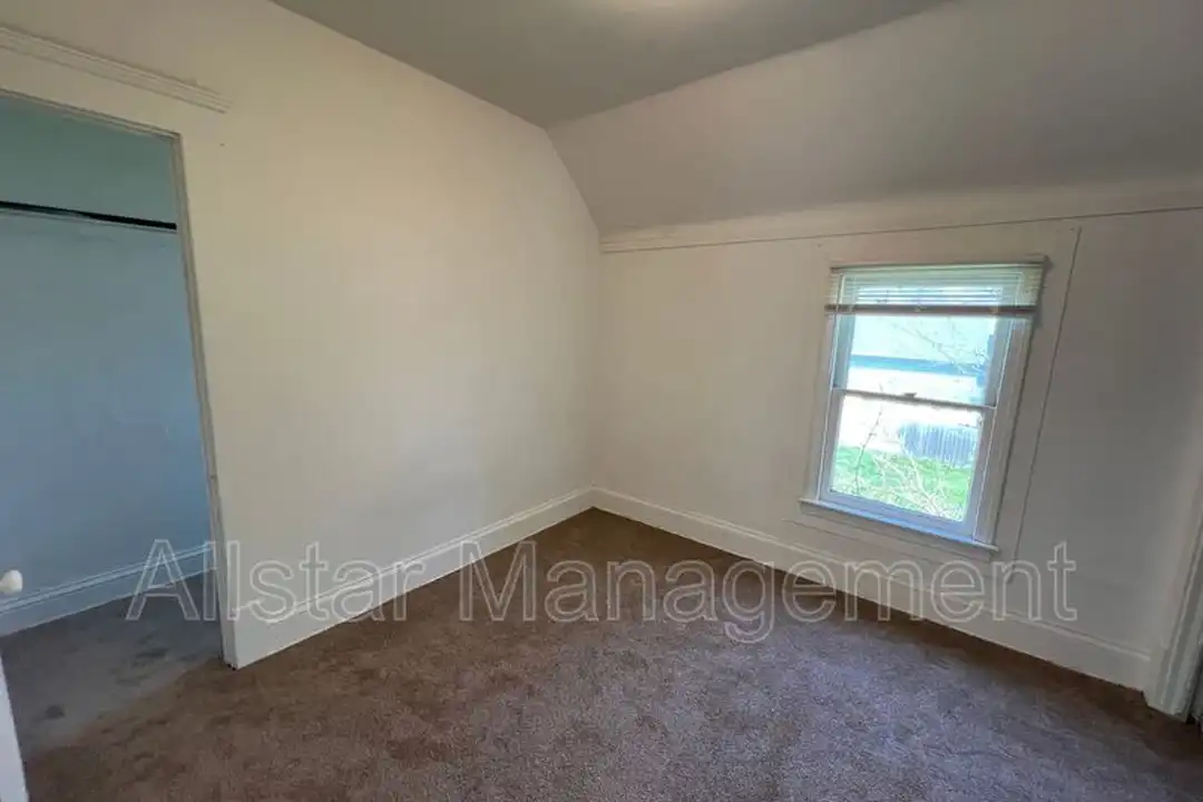 Apartment in Cleveland, Clark-Fulton, Cuyahoga - View 4