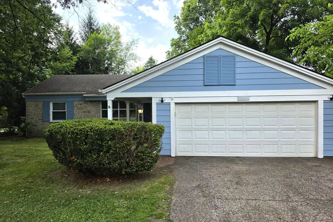 22966 Mastick Rd – photo 1