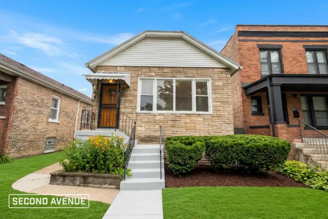 8512 S Aberdeen St – photo 1