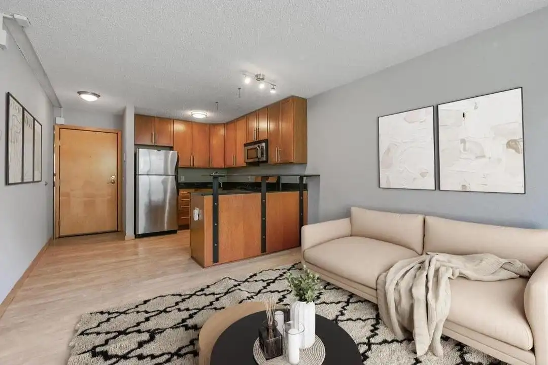 2530 1st Ave S #101 - Vista 2