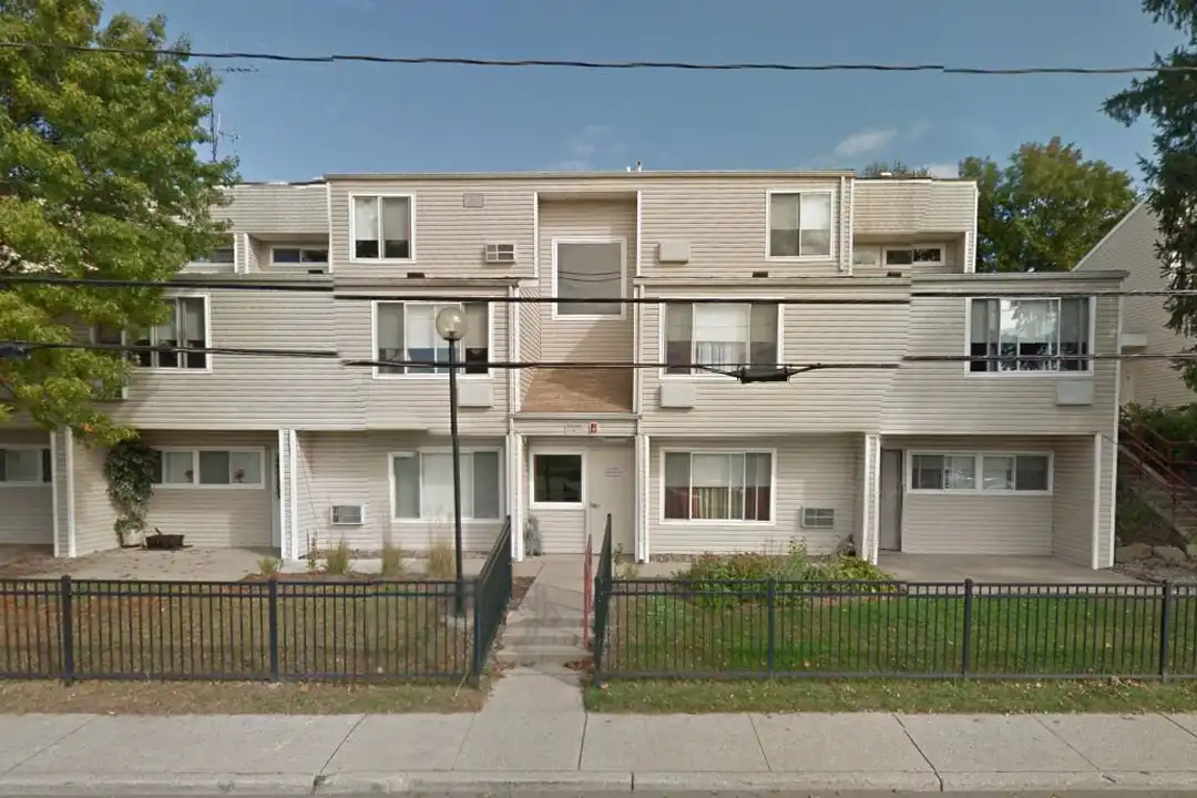94 Memorial Park Dr