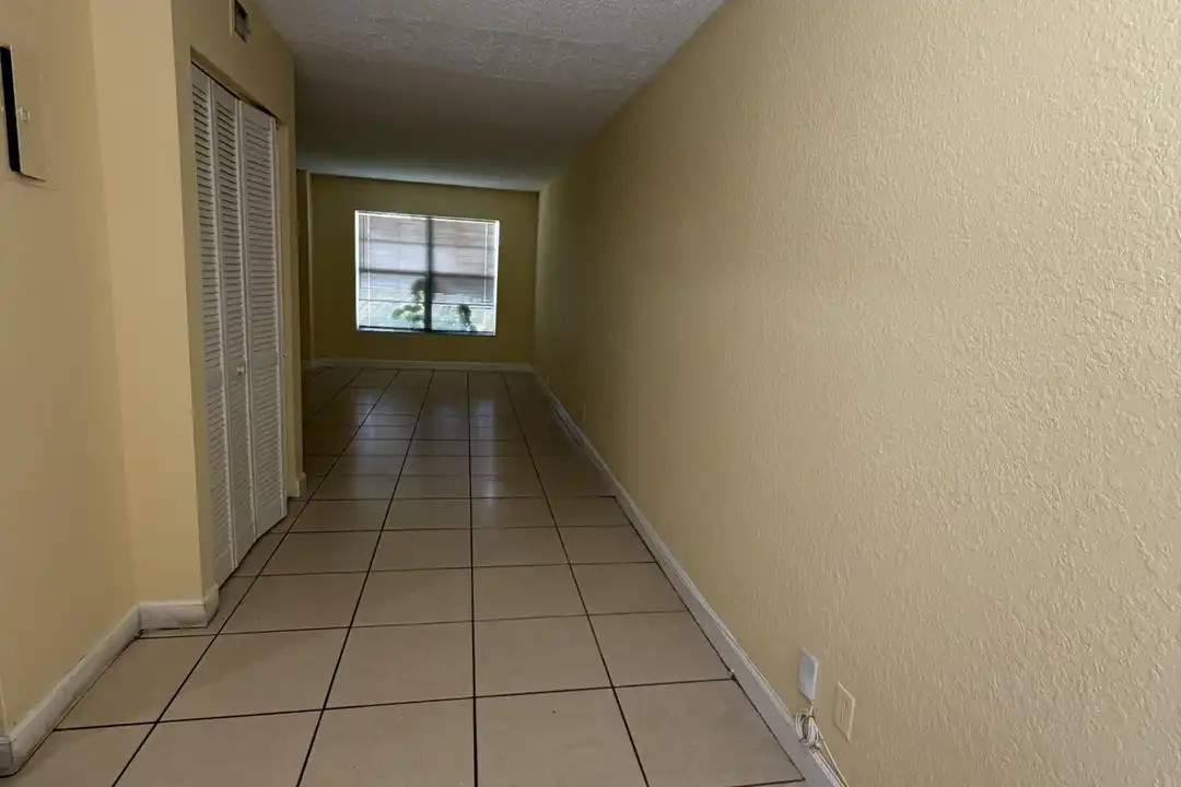 4700 NW 9th Ct unit 4700 - More