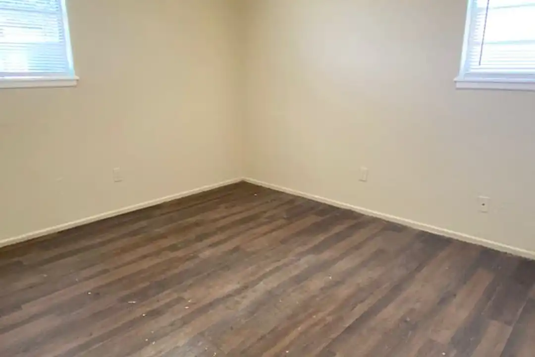 808 Vanda Ave - View 4