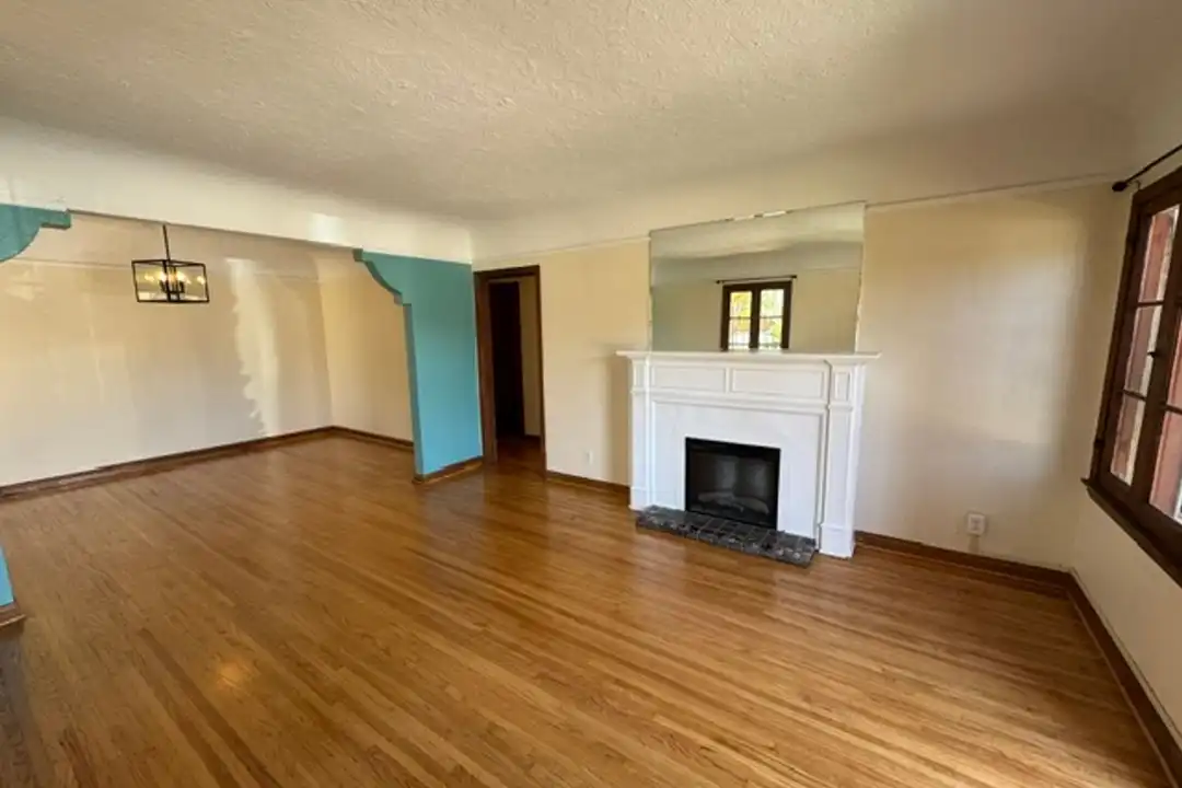 2501 Eucalyptus Ave unit 2501 EUCALYPTUS - View 5