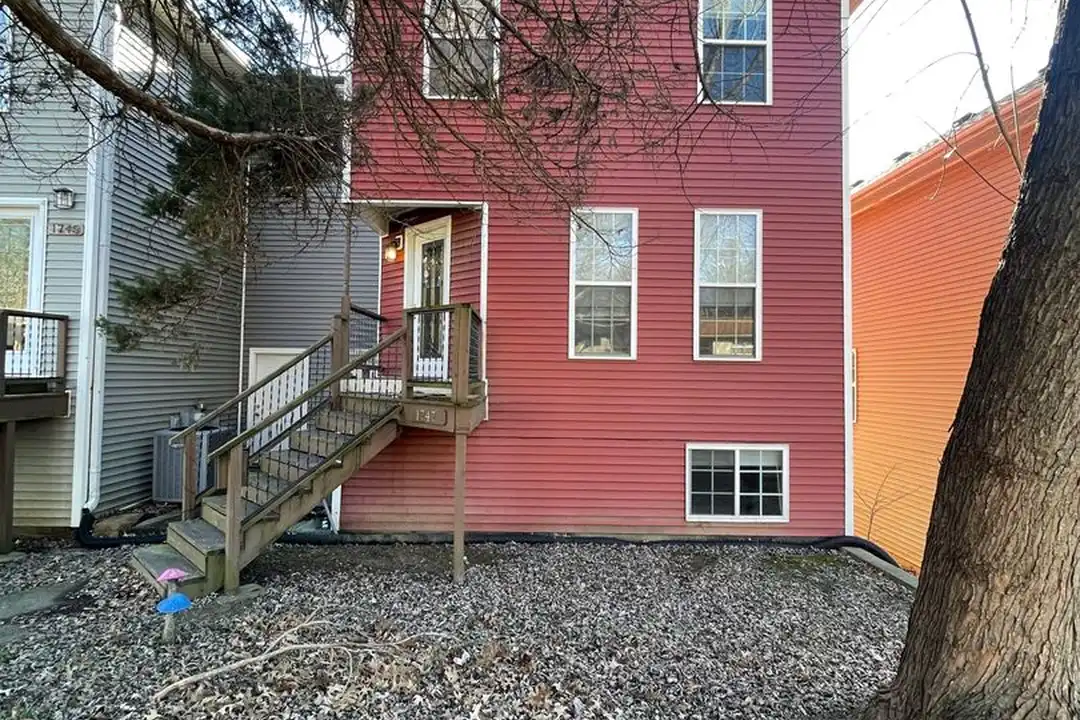 1733 Pemiscot St unit 1747 – photo 1