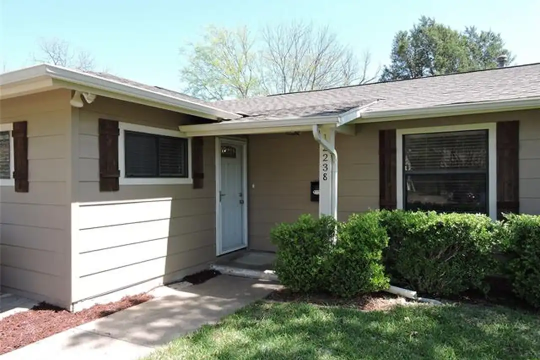 12238 Oberlin Dr - View 3