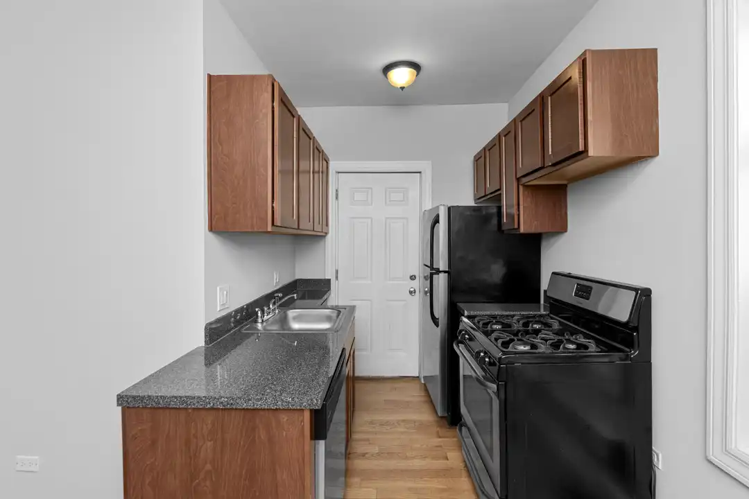 3726 N Pine Grove Ave unit W1 - View 6