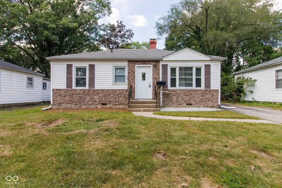House in Lawrence, Marion County - View 2