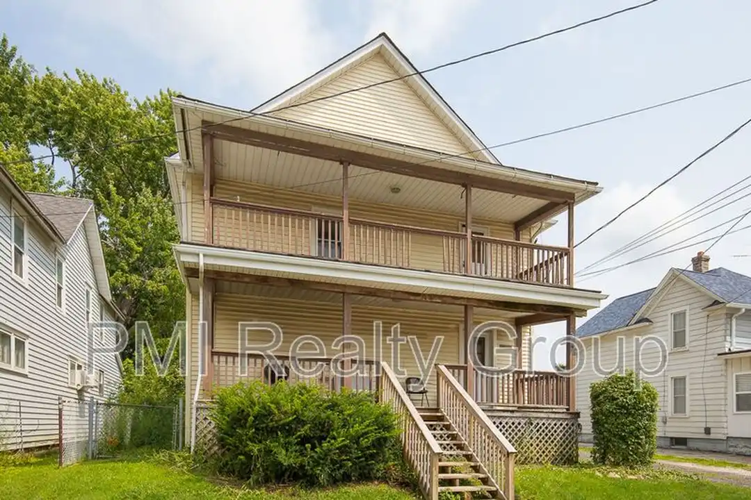 346 Eagle St unit 2 – photo 1 of 29